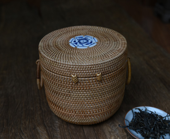 2013年春，冰岛古树散料（收藏品）